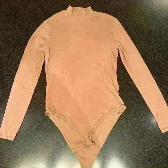 H&M ribbed cotton bodysuit in tan color - Picture 1 of 4